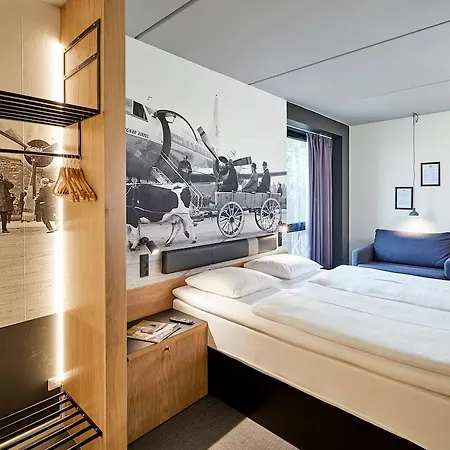 Airport Hotel, 3*