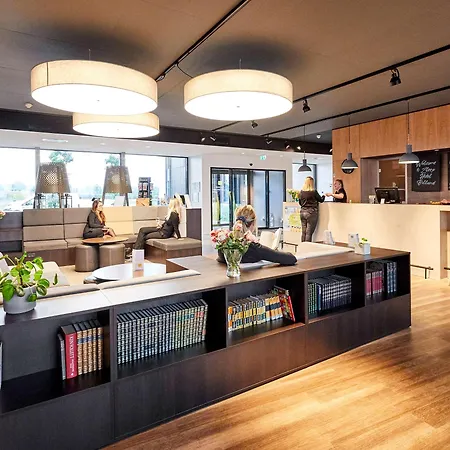 Airport Hotel, Hotel 3*