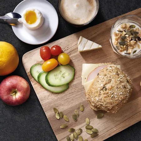 Airport Hotel, Hotel 3*