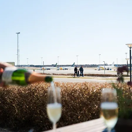 Airport Hotel,