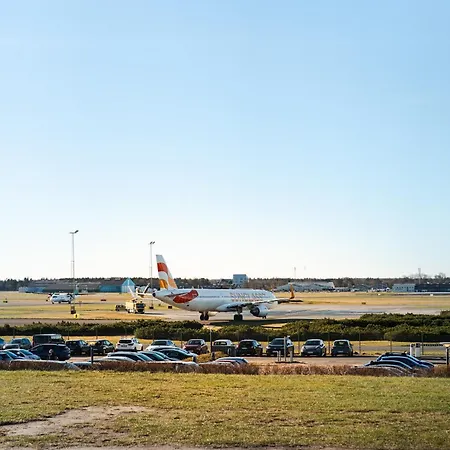 Hotel Airport Hotel,