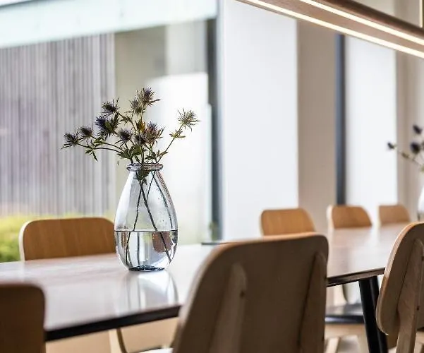 Airport Hotel, Hotel 3*