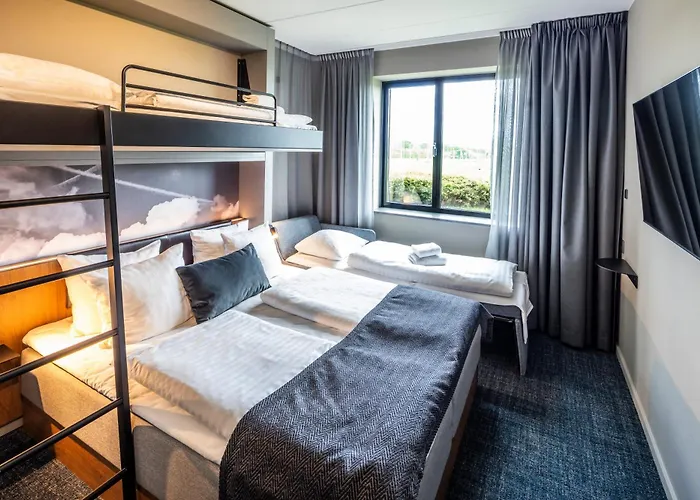 Airport Hotel, Hotell 3*