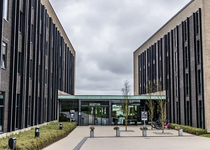 Hotel Airport Hotel,